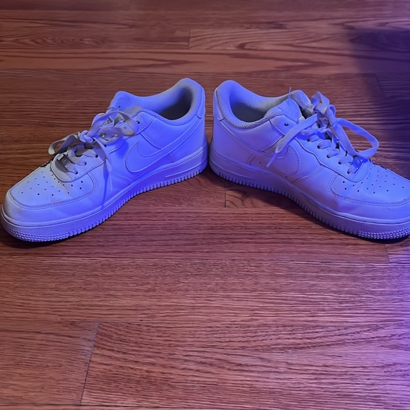 Custom AirForces - Picture 2 of 3